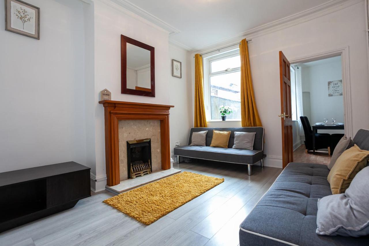 Stay Comfortable-City Centre Location- Sleeps Up To 9 Stoke-on-Trent Exteriér fotografie