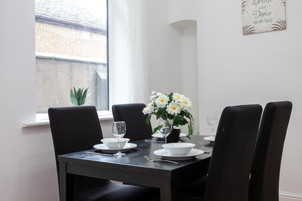 Stay Comfortable-City Centre Location- Sleeps Up To 9 Stoke-on-Trent Exteriér fotografie