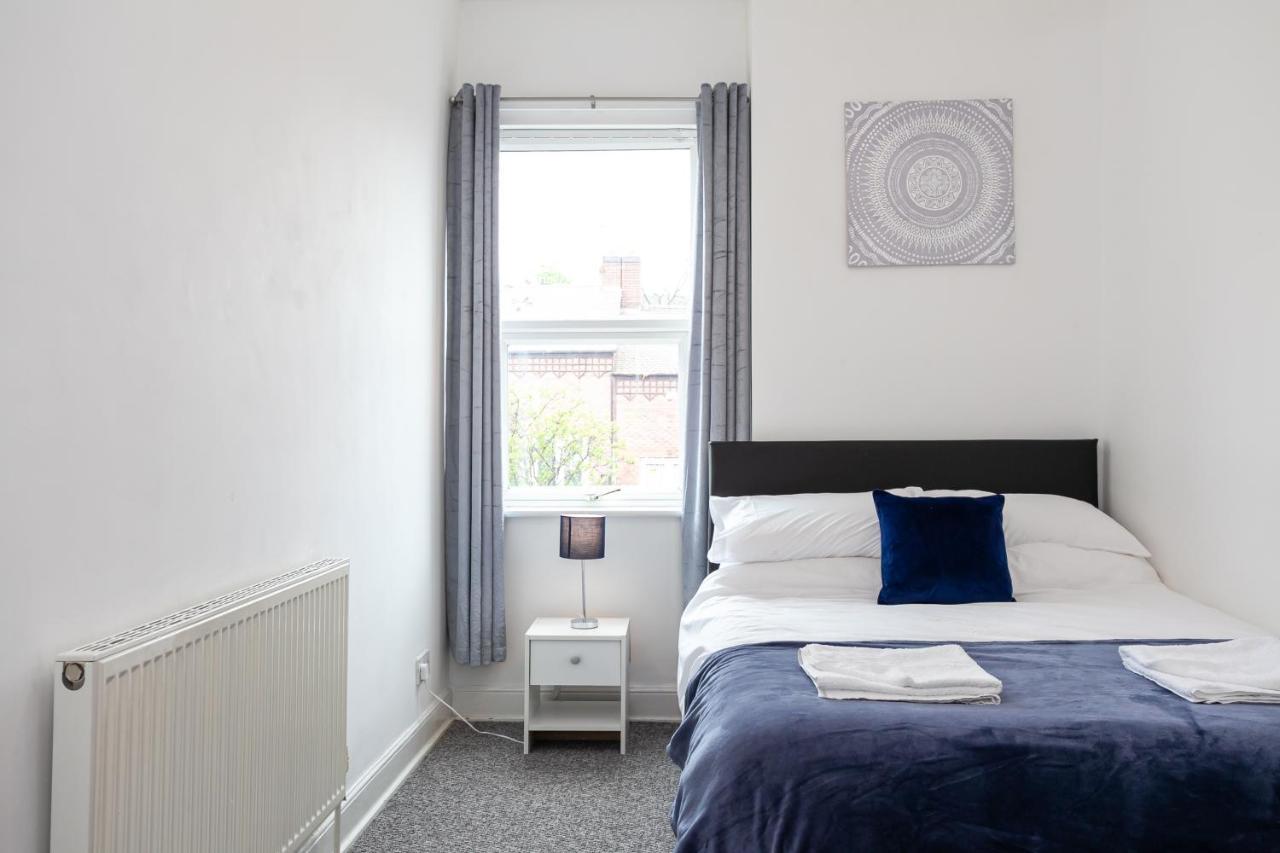 Stay Comfortable-City Centre Location- Sleeps Up To 9 Stoke-on-Trent Exteriér fotografie